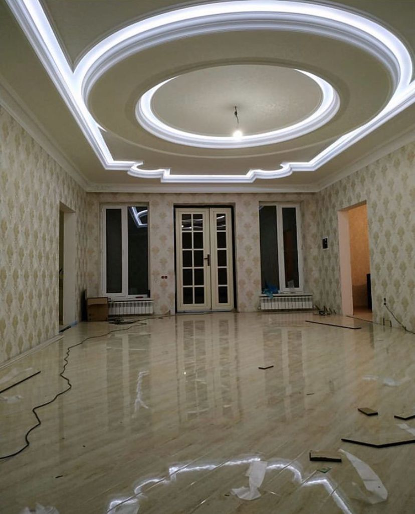 Techo escayolado decorativo lacado con iluminación LED